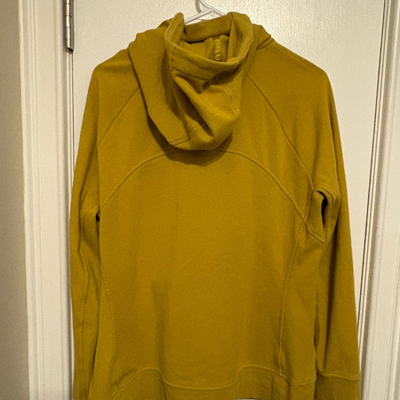 Athleta mustard sweatshirt - Picture 3 of 7
